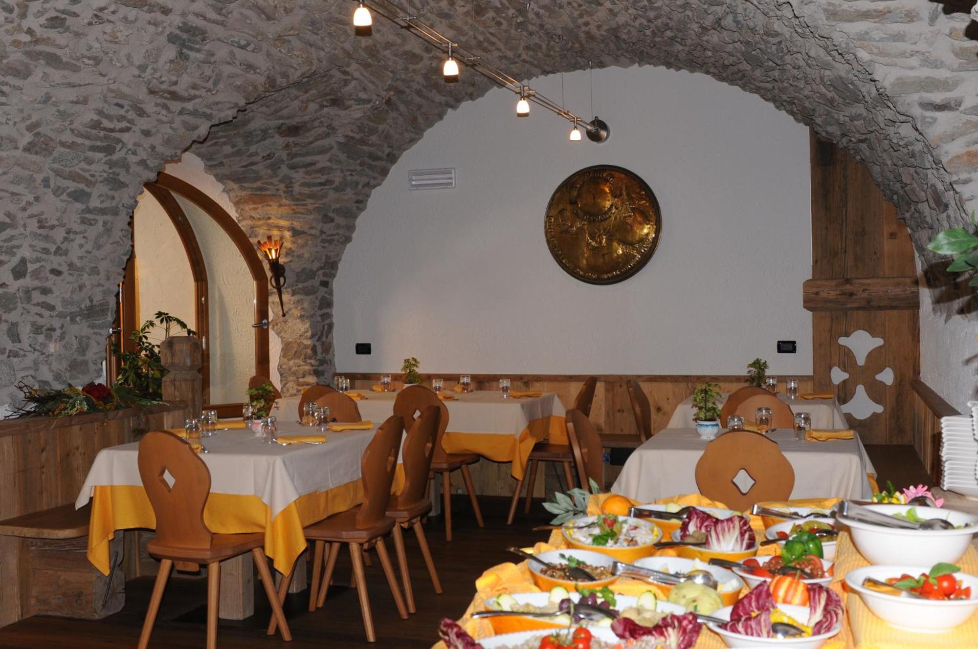 Hotel Il Maniero Ossana Exteriér fotografie