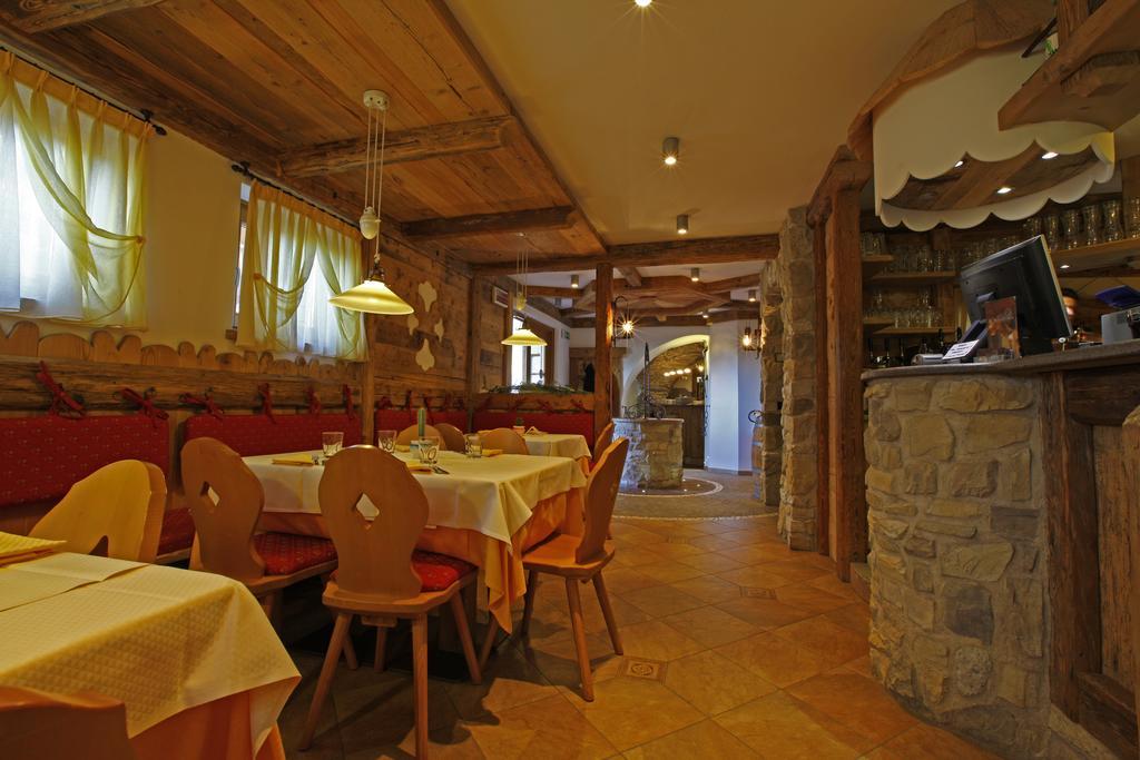 Hotel Il Maniero Ossana Exteriér fotografie