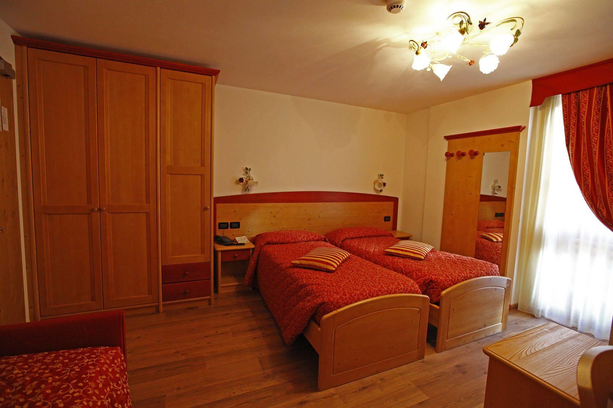 Hotel Il Maniero Ossana Exteriér fotografie